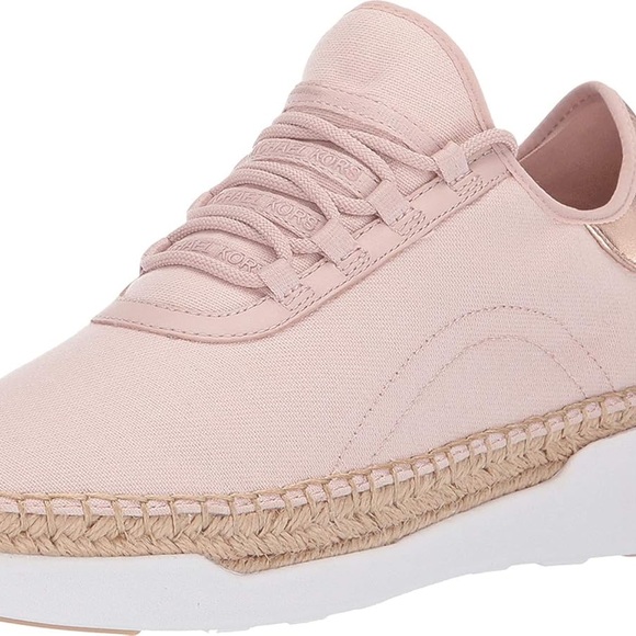 Michael Kors Shoes - Michael Michael Kors Womens Finch
Lace up Fabric Low Top Sz:7 Color:Light Pink